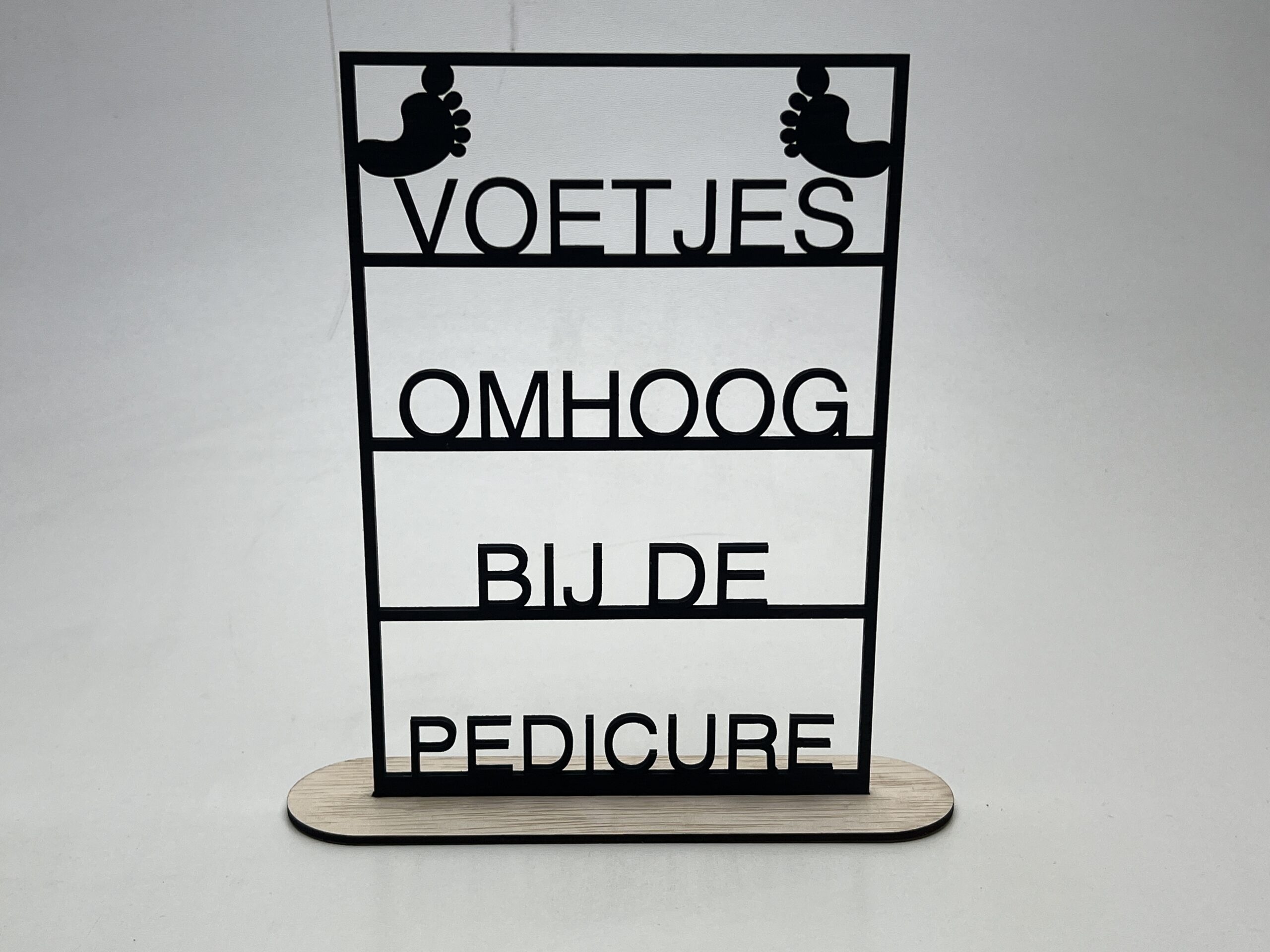 Voetjes Omhoog Bij De Pedicure - Afbeelding 5